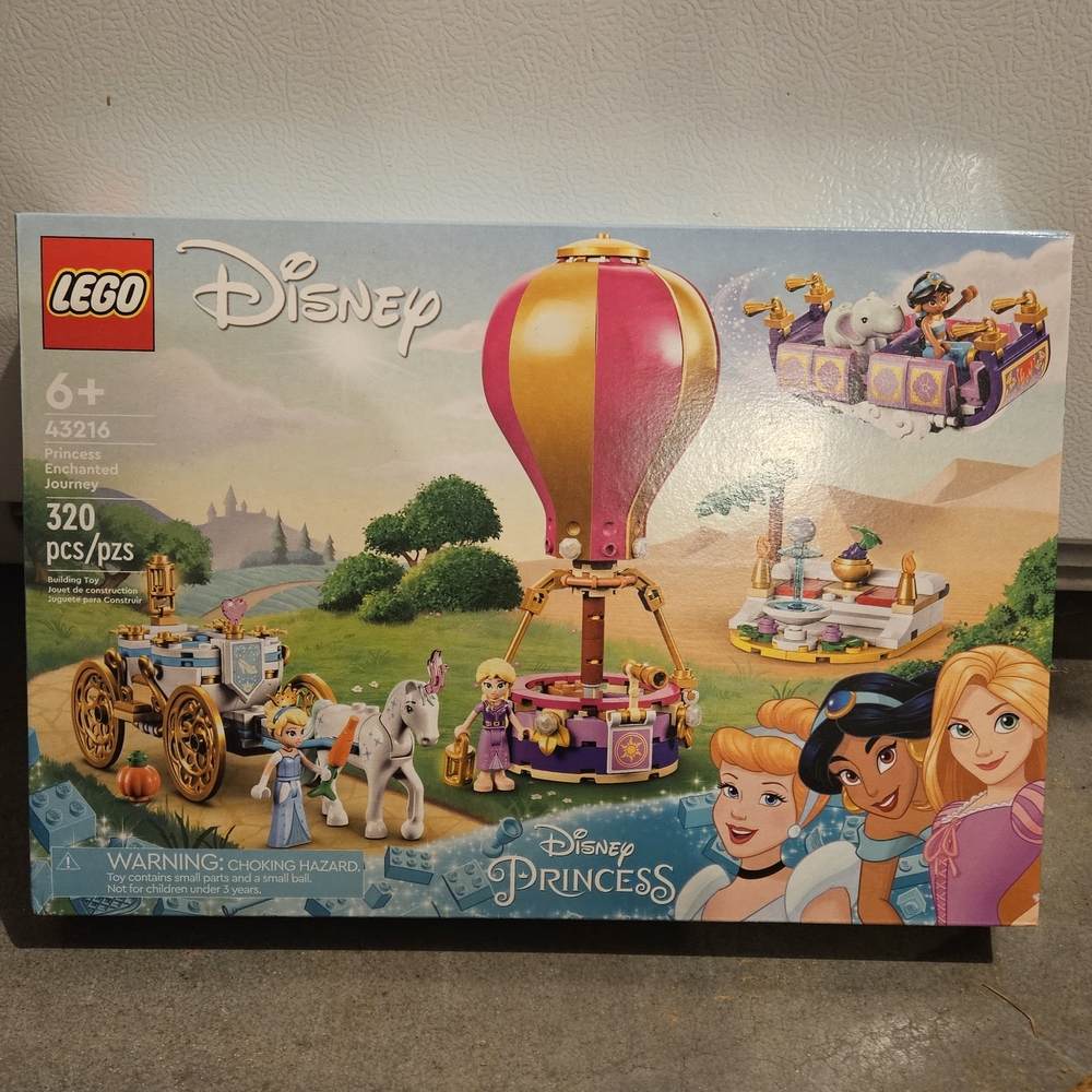 LEGO Disney Princess Royal Balloon Journey Set
